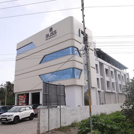 Bliss Regency Business Hotel Palakkad Buitenkant foto