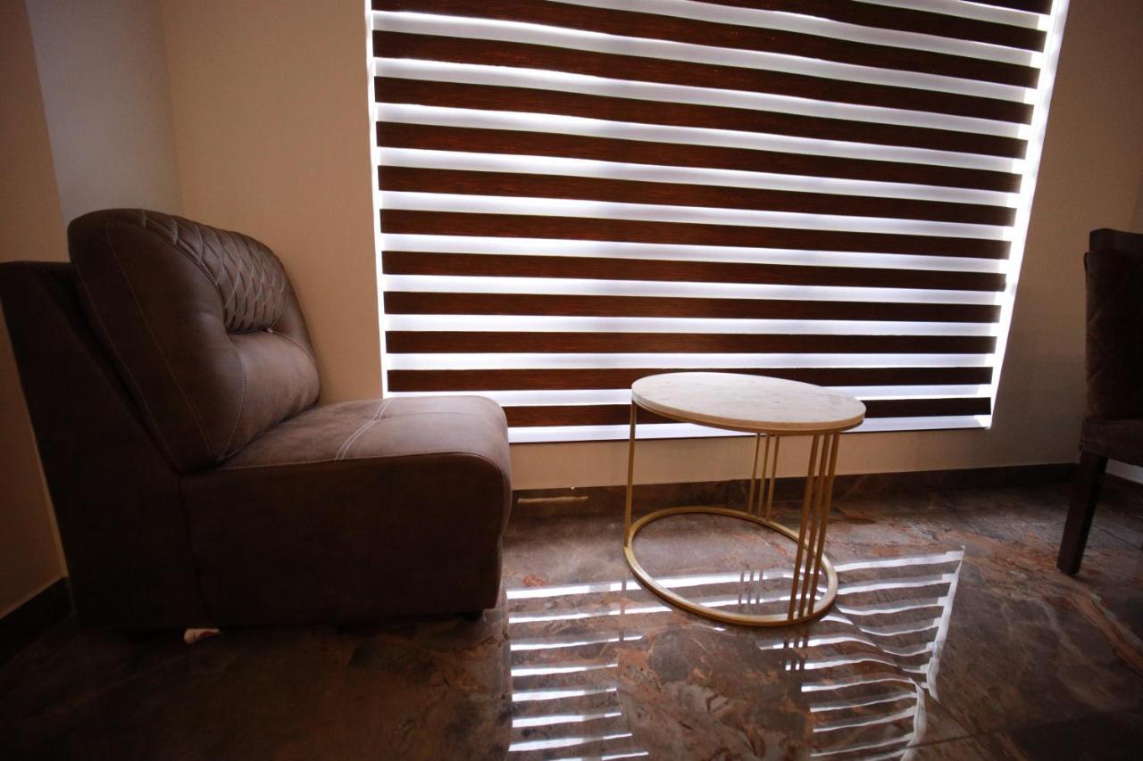 Bliss Regency Business Hotel Palakkad Buitenkant foto